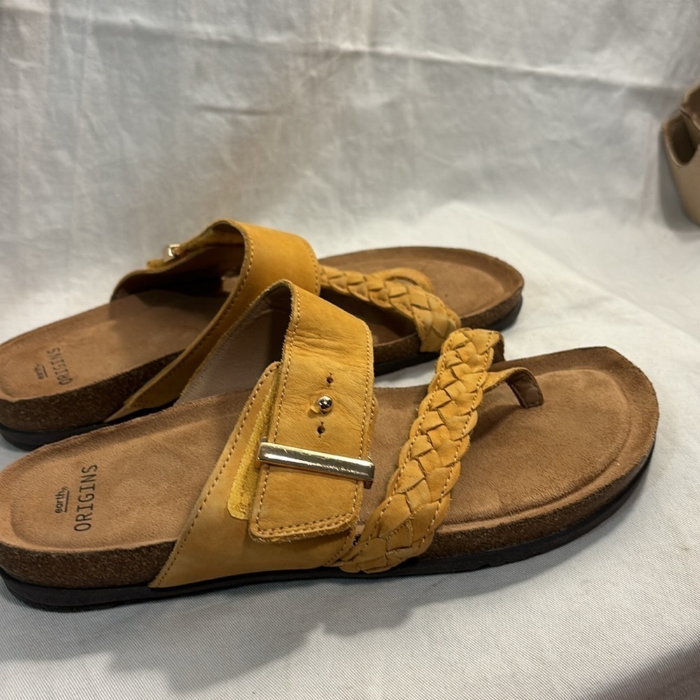 New! Earth Origins Orono Onida Braided Print Toe-Post Amber Yellow Sandals 8.5 - Picture 3 of 11